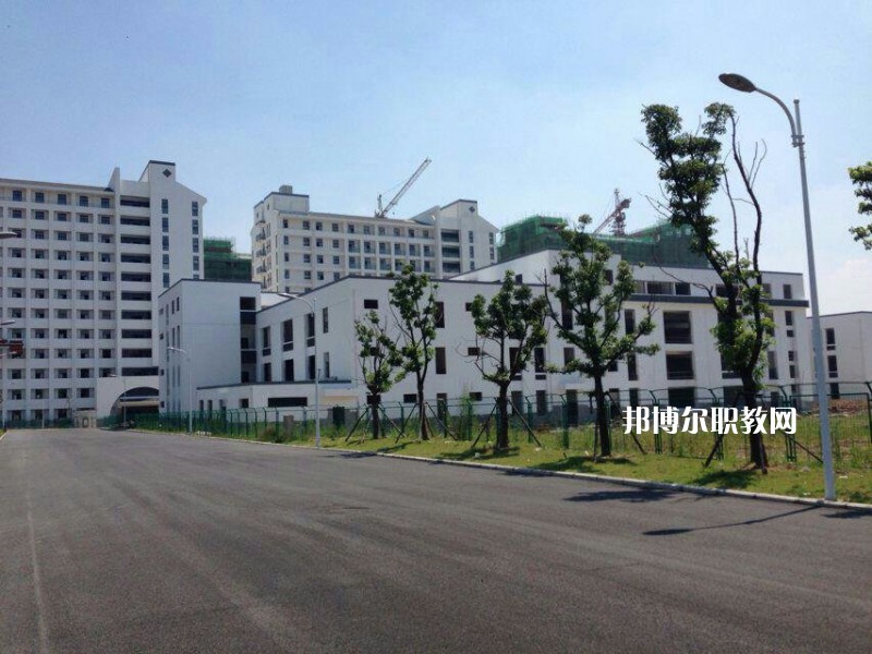 重慶第二財貿學校2022年招生錄取分數線 