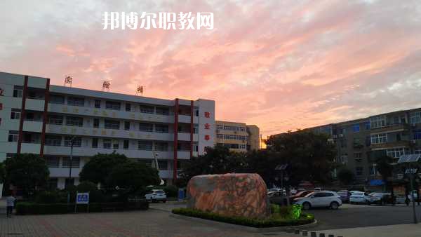 重慶巫山師范學(xué)校2022年報(bào)名條件、招生要求、招生對(duì)象 