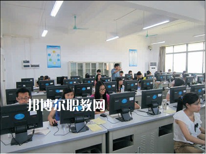 石家莊博藝美術(shù)中等專業(yè)學校2022年招生錄取分數(shù)線