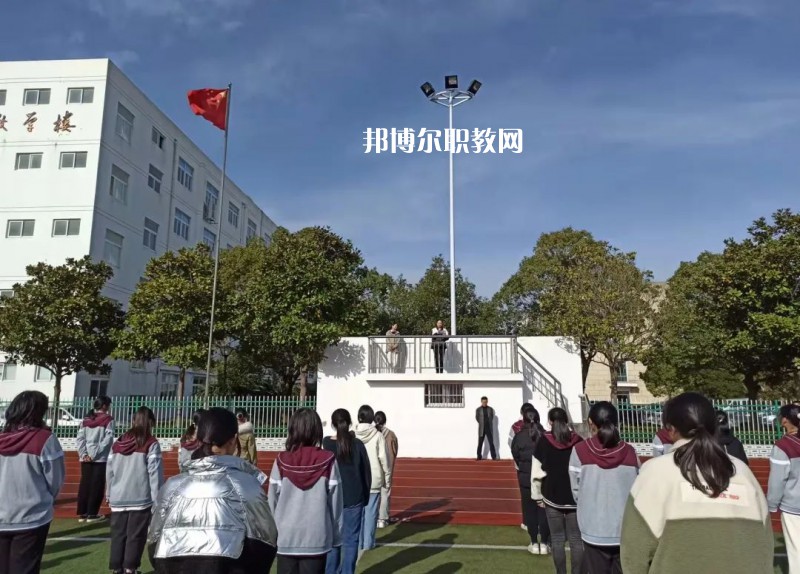 啟東第二中等專(zhuān)業(yè)學(xué)校2022年招生辦聯(lián)系電話(huà)