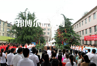 石家莊機(jī)械技工學(xué)校2022年報(bào)名條件、招生要求、招生對(duì)象