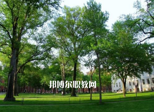 秦皇島藥科中等職業學校2022年學費、收費多少