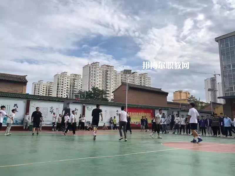 臨夏外國語學(xué)校2022年學(xué)費(fèi)、收費(fèi)多少