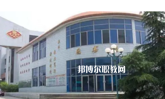 陽旅游職業(yè)學校2022年報名條件、招生要求、招生對象