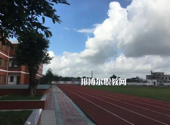 德陽中德工業技術學校怎么樣，好不好