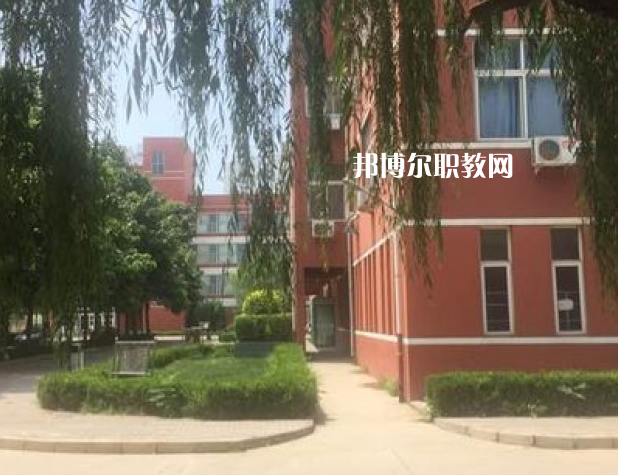 衡水兆華科技中等專業(yè)學校怎么樣、好不好