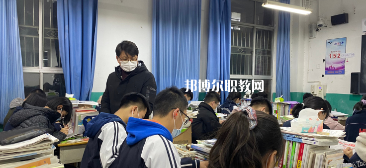 高碑店市金橋中專2022年招生辦聯系電話