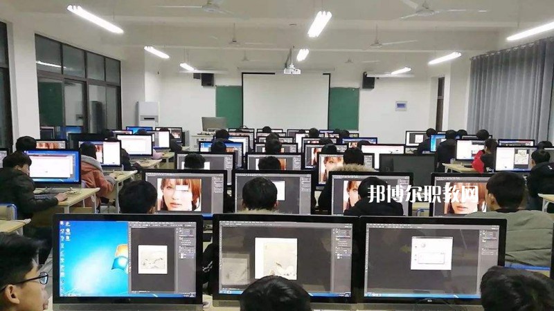 河北交通電視中等專業(yè)學(xué)校2022年學(xué)費、收費多少