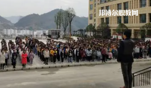 望謨中等職業學校2022年錄取分數線