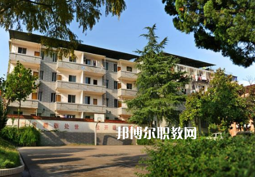 四川省簡陽平泉高級職業中學基本簡介