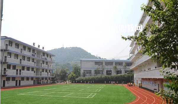 重慶渝中高級職業學校2022年招生錄取分數線