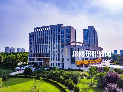 江蘇灌云中等專業學校2022年招生辦聯系電話