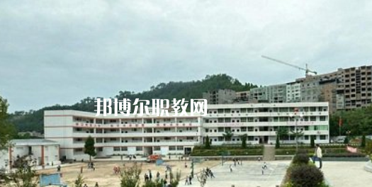 平昌筆山職業中學2022年報名條件、招生要求、招生對象