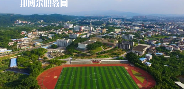 廣東省梅州市衛(wèi)生職業(yè)技術(shù)學(xué)校2022年報名條件、招生要求、招生對象