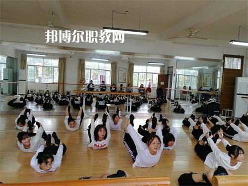 黃山炎培職業(yè)學(xué)校2022年報名條件、招生要求、招生對象