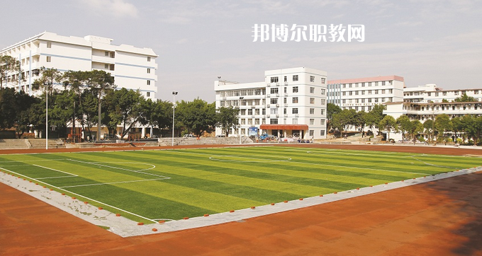廣西工業(yè)技師學(xué)院2022年報名條件、招生要求、招生對象