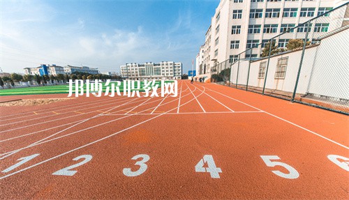 安徽機電技師學院2022年招生辦聯(lián)系電話
