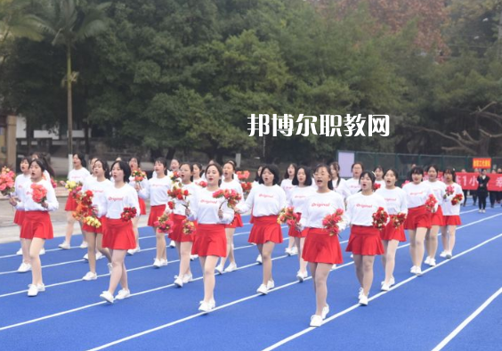 內(nèi)江鐵路機械學(xué)校怎么樣、好不好