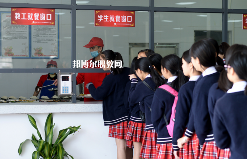 珠海工貿(mào)技工學校2022年報名條件、招生要求、招生對象 