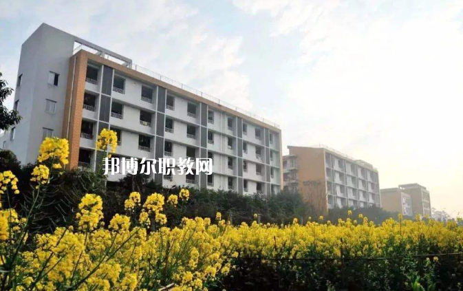 四川犍為職業高級中學2022年宿舍條件