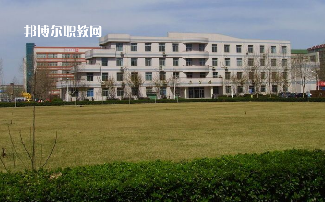 迪慶州民族中等專業學校2022年招生簡章
