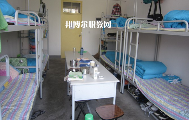 云南林業高級技工學校2022年宿舍條件