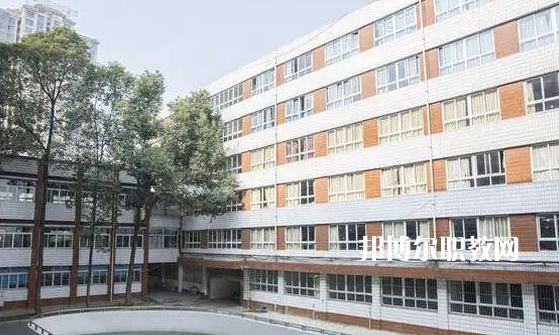 芒市職業(yè)教育中心2022年報(bào)名條件、招生要求、招生對(duì)象