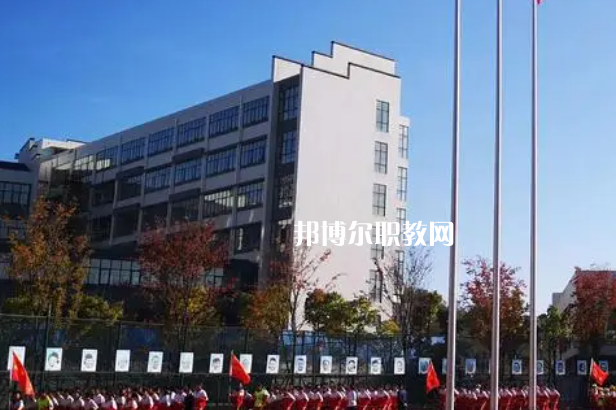 貴陽(yáng)英才學(xué)校2022年報(bào)名條件、招生要求、招生對(duì)象