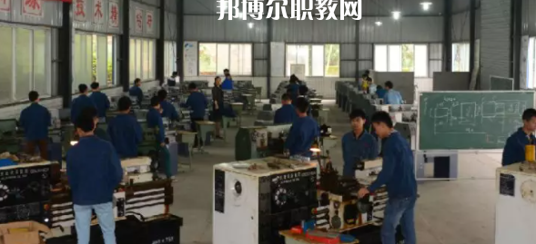 樂山市竹根職業中專學校2022年有哪些專業
