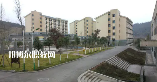 綿陽職業(yè)技術學院中專部2022年學費、收費多少