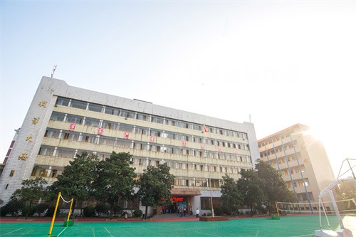 湖南省經濟貿易職業中專學校2022年招生辦聯系電話
