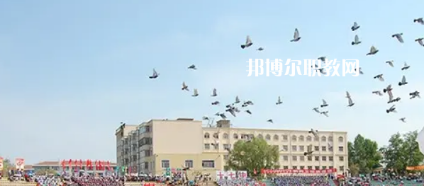黑龍江省鶴崗衛(wèi)生學(xué)校2022年報(bào)名條件、招生要求、招生對(duì)象