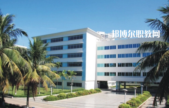 海南省衛生學校2022年報名條件、招生要求、招生對象
