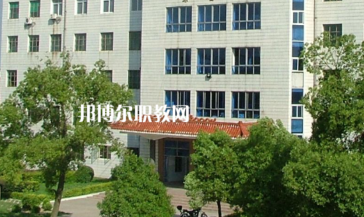 武漢黃陂職業(yè)技術(shù)學(xué)校2022年報名條件、招生要求、招生對象