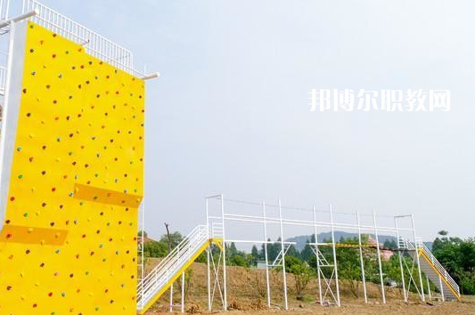 武漢華中藝術(shù)學(xué)校2022年報(bào)名條件、招生要求、招生對(duì)象