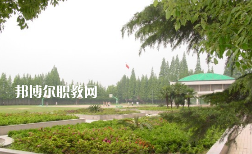孝感高級技工學校2022年報名條件、招生要求、招生對象