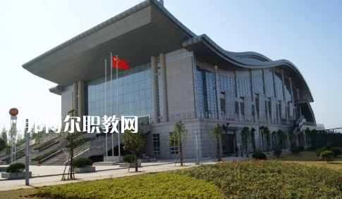 武漢體育運(yùn)動(dòng)學(xué)校2022年報(bào)名條件、招生要求、招生對(duì)象