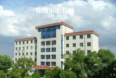 武漢東西湖職業(yè)技術(shù)學(xué)校2022年招生辦聯(lián)系電話(huà)