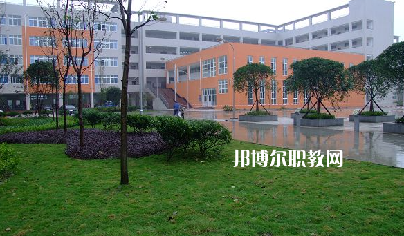 成都禮儀職業中學2022年網站網址