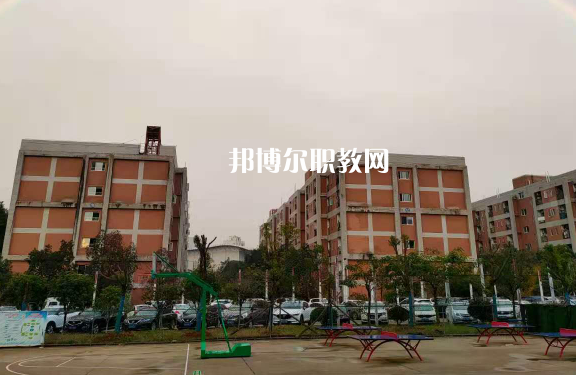 武漢凡谷電子職業技術學校2022年報名條件、招生要求、招生對象