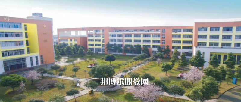 岳池職業技術學校2022年招生簡章