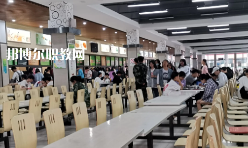 武漢中等職業(yè)藝術學校2022年宿舍條件