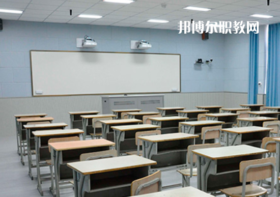 長(zhǎng)沙藍(lán)天科技中等職業(yè)學(xué)校