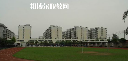 廣西2023年初中生技校和中專有什么區別