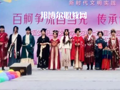 福建2023年讀中專學校什么專業最好