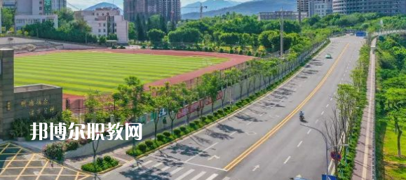 四川2023年初中生讀什么衛校最好