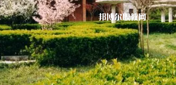 江蘇印刷技工學校地址在哪里，哪個地區，哪個城市?