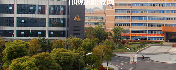 江蘇聯(lián)合職業(yè)技術(shù)學(xué)院無(wú)錫機(jī)電分院地址在哪里，哪個(gè)地區(qū)，哪個(gè)城市?