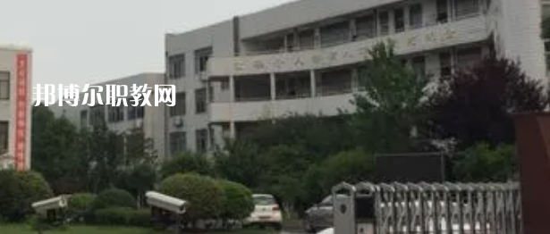 2023江蘇省錫山中等專業學校多少錢(學費明細)