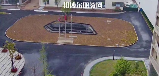 鄭州機(jī)電工業(yè)技工學(xué)校地址在哪里，哪個(gè)地區(qū)，哪個(gè)城市?